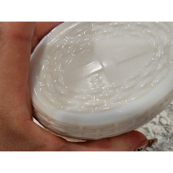 VINTAGE WESTMORELAND ROOSTER ON NEST - WHITE MILK GLASS W/ Red Accents - Picture 8 of 10